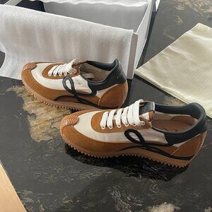 Loewe Flow Runner Sneakers
